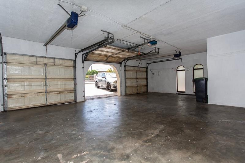 4 Bedroom Property for Sale in Hoogstede Western Cape